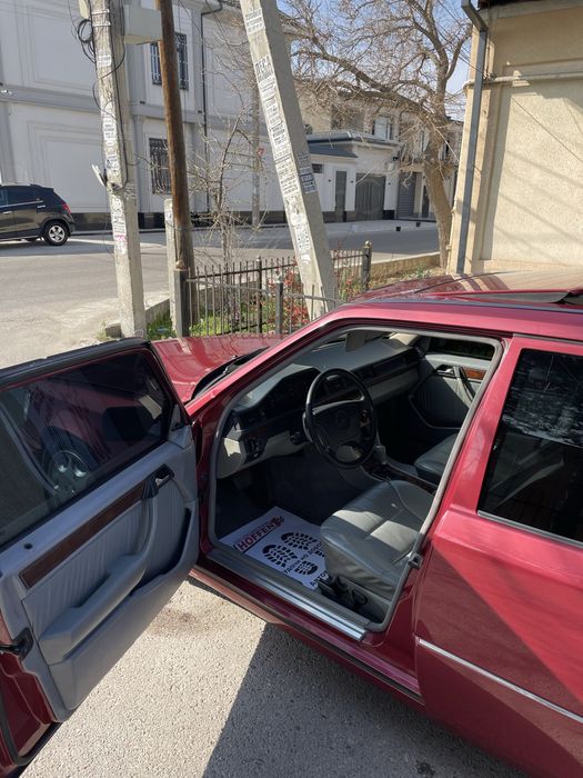 Mercedes Benz W124 sotiladi 3.2 mato’r