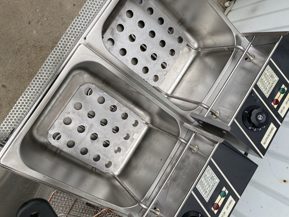 Friteuza dubla 2* 2,5 kw YB 82 A
