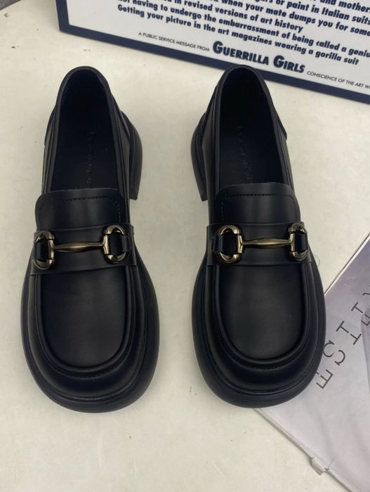 Продам женские лоферы