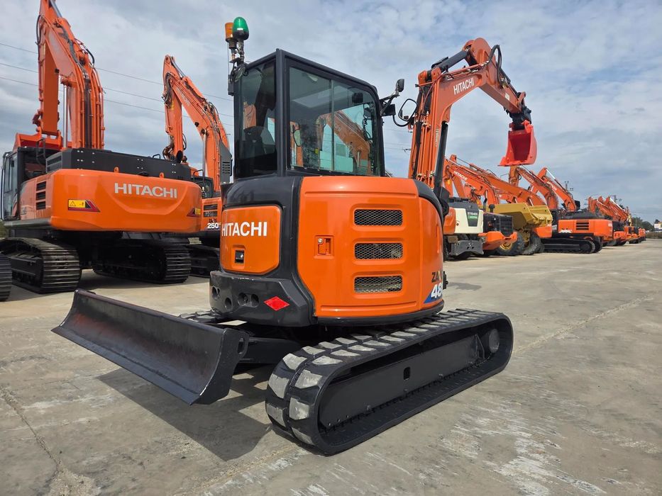 Hitachi ZX48U-6, 5 tone, CUPLA RAPIDA HIDRAULICA si 3 CUPE NOI, Lama nivelare, Masa operationala 5 tone, adancime sapare 4m, latime 2m, aer cond, Antifurt, posibilitate leasing 4 ani, senile 90% ok, PROMOTIE 40.900 EUR+Tva