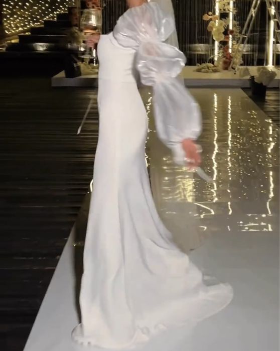 Свадебное платье