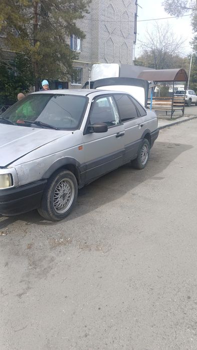 Машина Passat B3