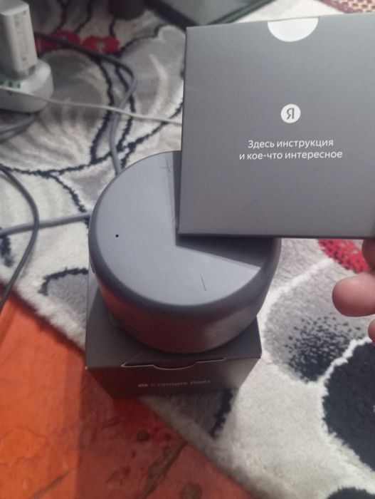 продается умная колонка Алиса