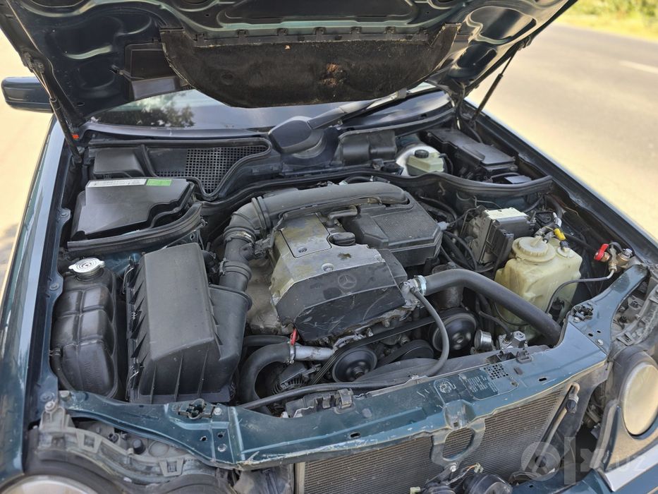 Mercedes W 210 sotiladi