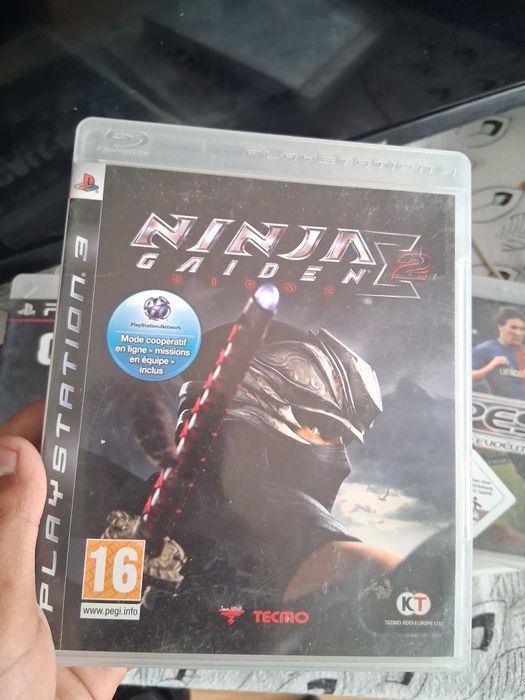 Ps3 slim 320 gb impecabil fara maneta negociabil accept schimburi