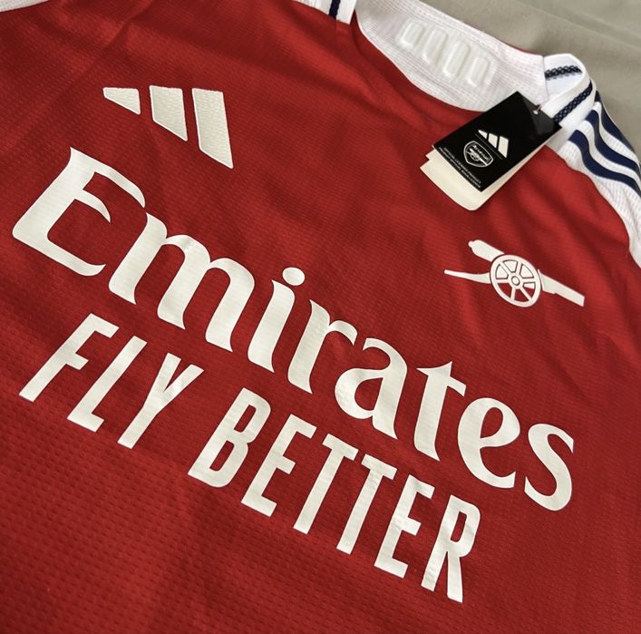 Нов екип Arsenal 25/26