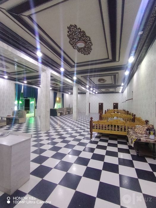 Ishlab turgan oshxona sotiladi