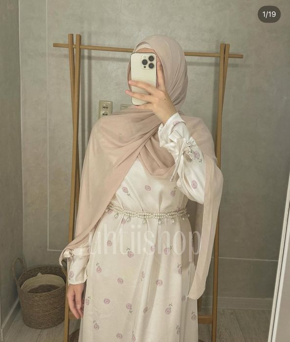 Продам новое платье