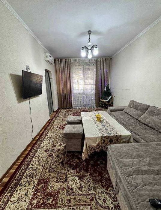 Продается 2-х ком квартира. Ялангач , ЭКО базар