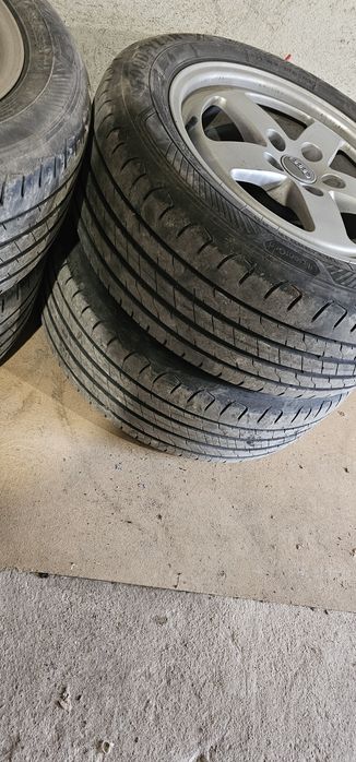 Продавам гуми с джанти