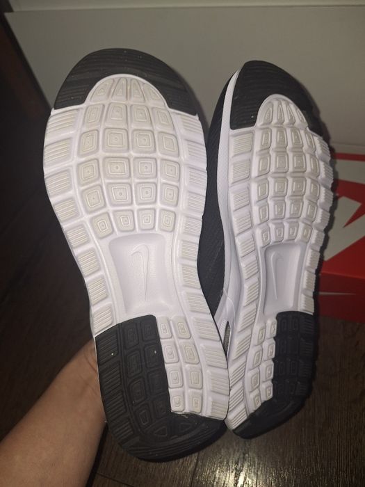 Маратонки Nike Air max nuaxis