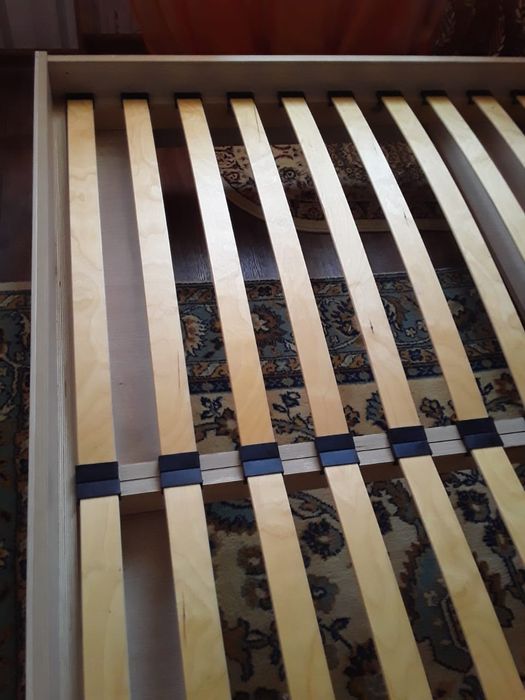 Кровать двуспальная