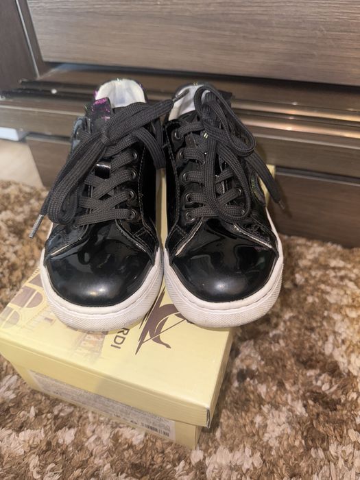 Стильные кросовки 31 размер