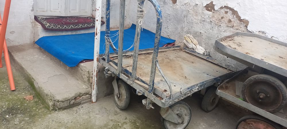 Тачка сотилади  холати  яхши. Бозорда юк ташиш учун ишлатилган