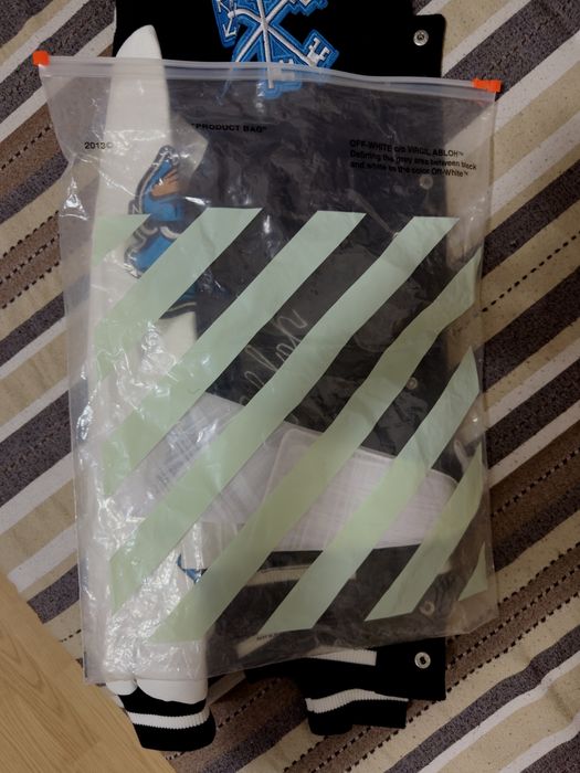 Geaca Off white Neagra