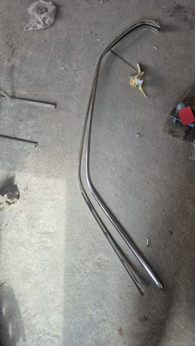 Молдинг на двери на BMW E34
