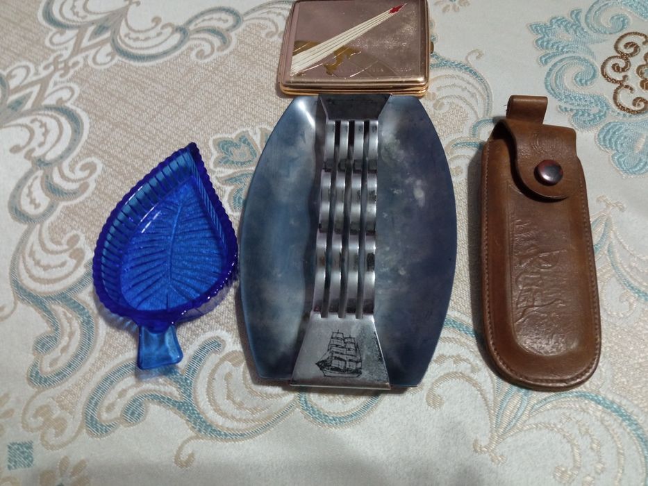 Портсигар пепельница