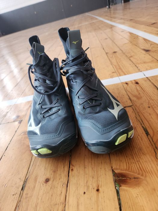 Mizuno Enerzy  обувки