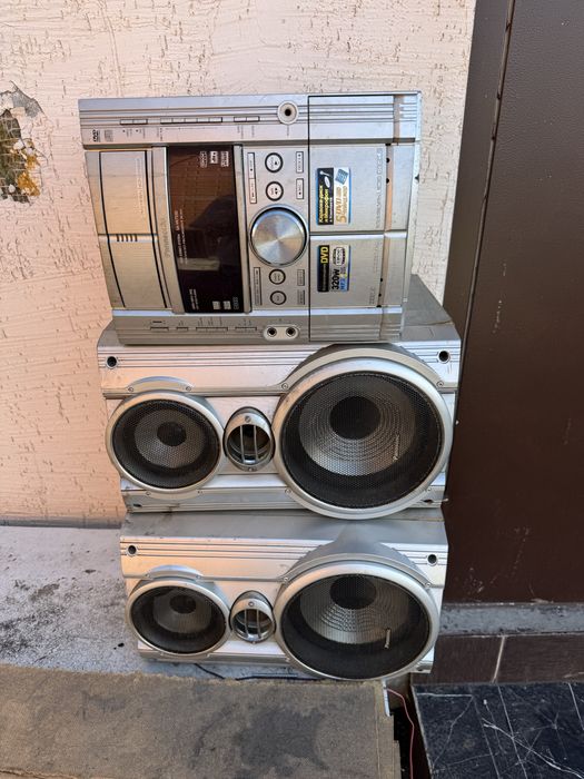 Магнитофон 320w Panasonic