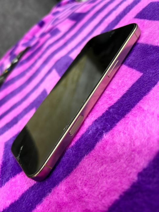 Vand iPhone 16 Pro Max