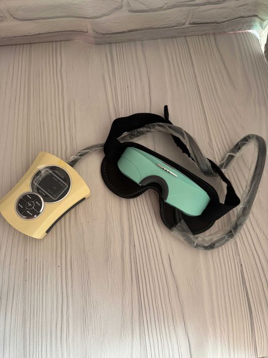 Aparat de masaj pentru ochi Breeze BEM-III Stimulator vizual