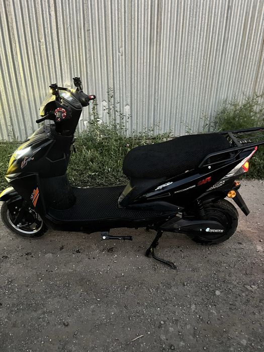 Электроный Мопед