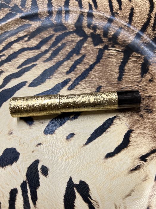 Червило ново