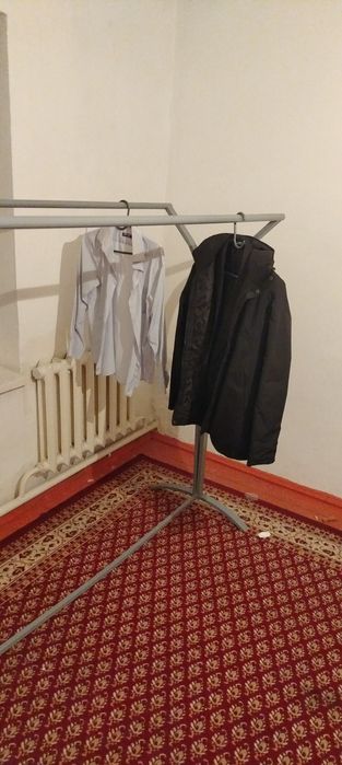 Вешалка для дома.