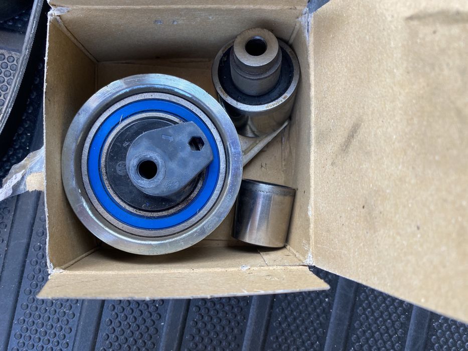 Водна помпа и ролки за Шкода 2.0 дизел