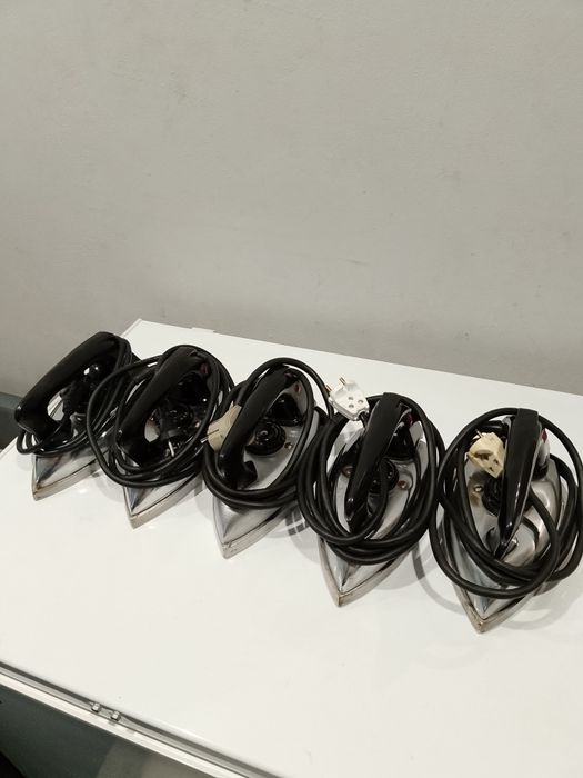 Продам утюги ссср