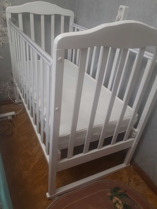 Детская кроватка