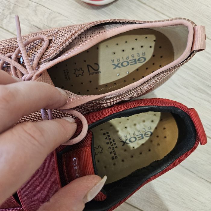 Кроссовки женские Geox