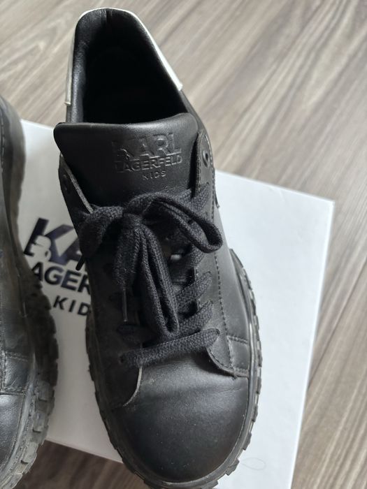 Обувки Karl Lagerfeld