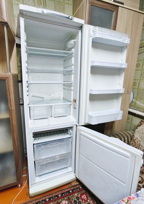 Продаётся Холодильник