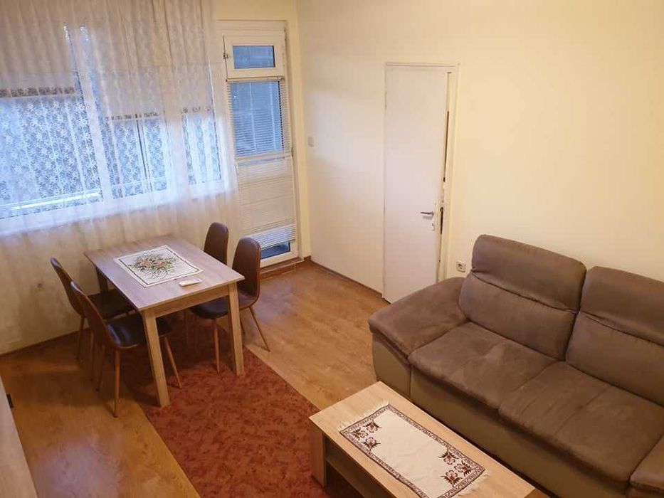 Дава се под наем Тристаен апартамент в Бургас, Възраждане - 90 кв.м за 360 € - Снимка #3