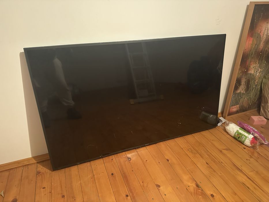 TV Sony 164 cm 65” pentru piese