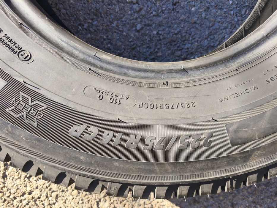 225/75/16" 4бр Michelin agiliss camping,dot2619,7-8mm