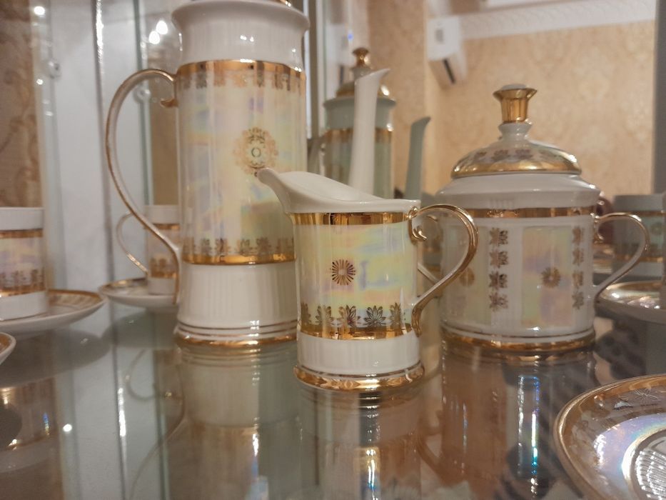 Кофейный сервиз из тонкого фарфора