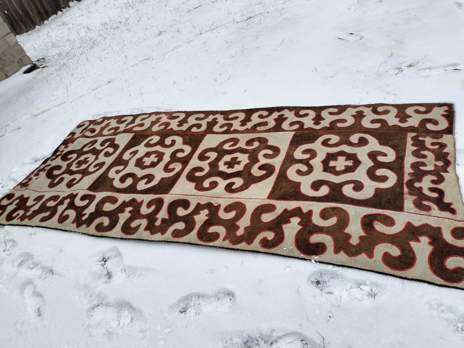 Продам ковер-сырмак