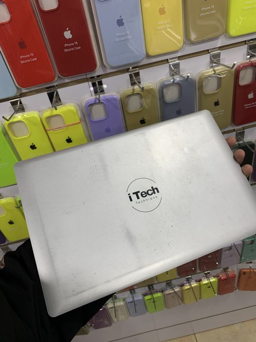 Notebook sotiladi srochniy