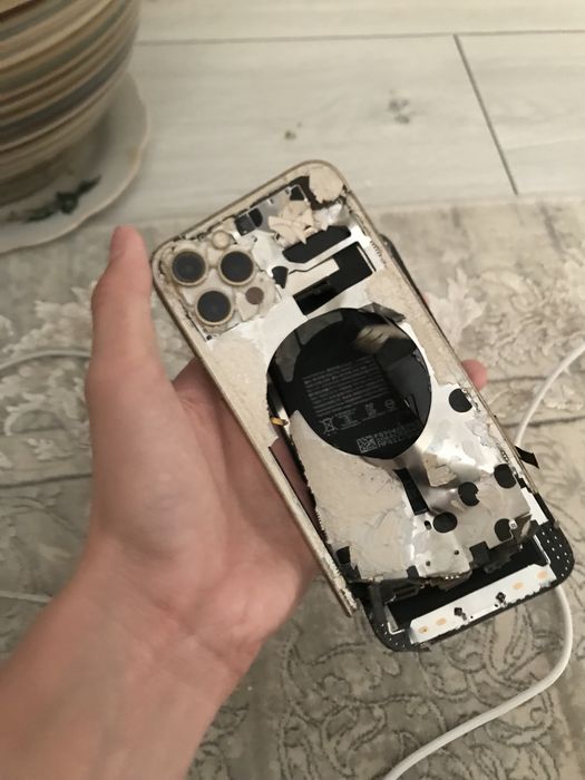 Iphone на запчасти