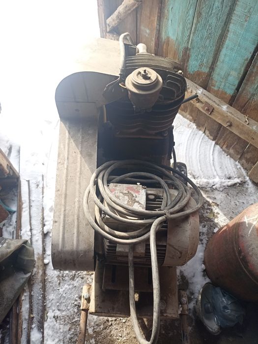 Компрессор отличный