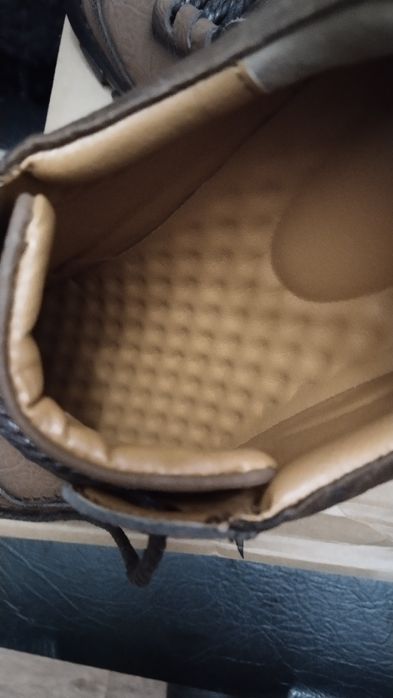 Продам мужские ботинки,размер 42.5