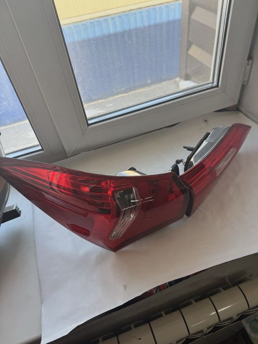 Фонарь задний Corolla 2013