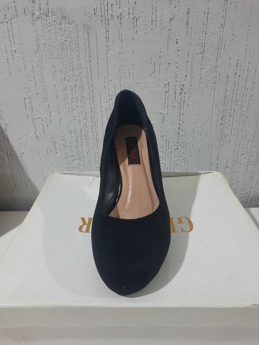 Туфли женские черные