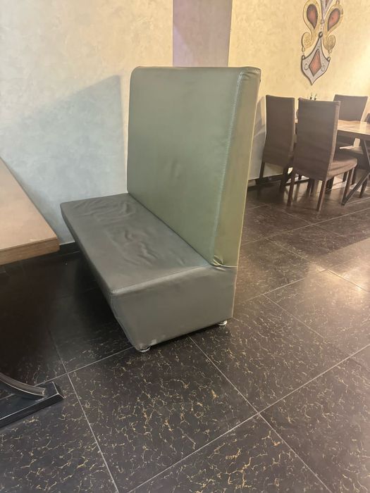 Диваны для кафе. Кожанные