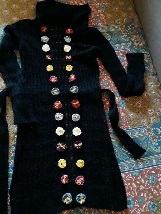 Vând cardigan croșetat ,M,nou