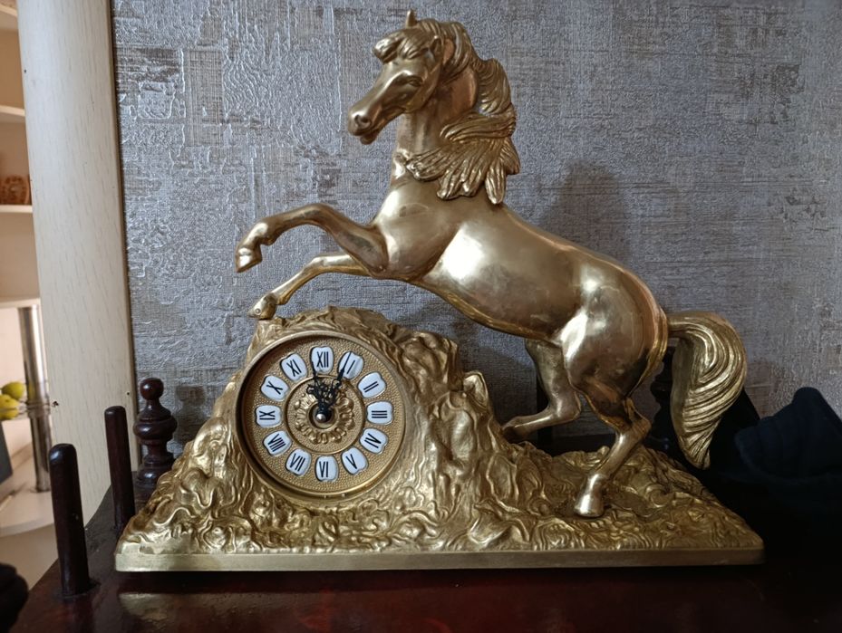 Сувенирная лошадь