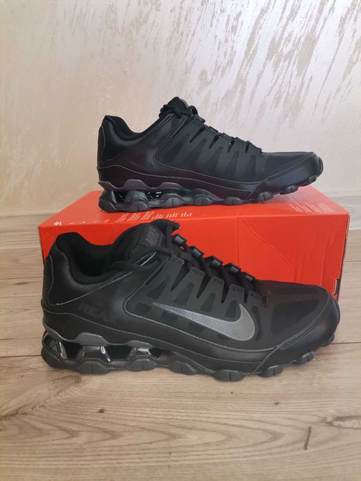 Маратонки Nike REAX 8 TR MESH