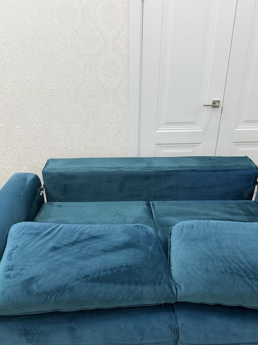 Диван  Camlica от фабрики Weltew